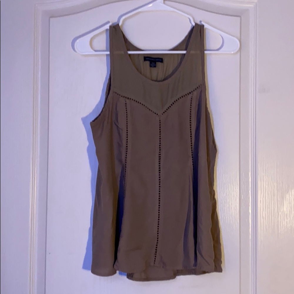 Tan Tank